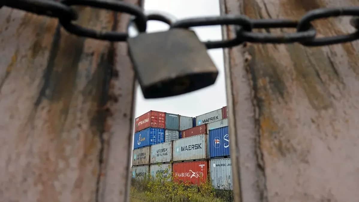 Photo: EPA-EFE / MAXIM SHIPENKOV