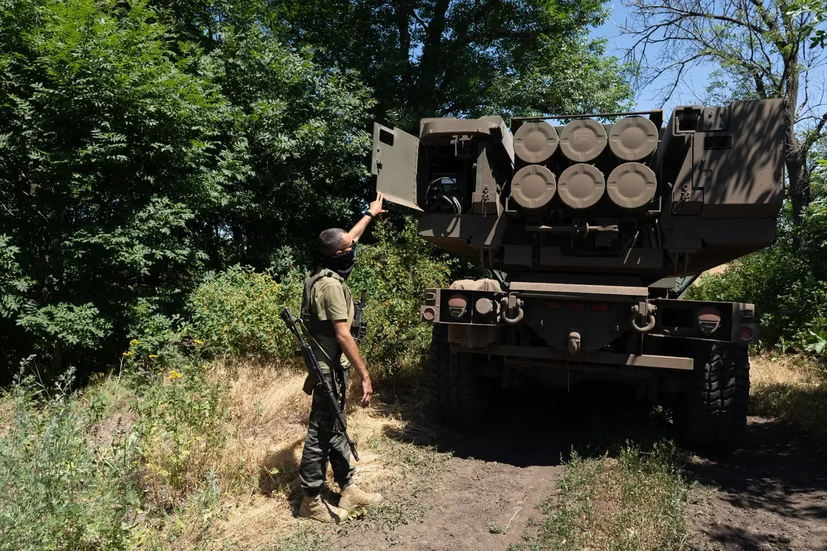 US multiple rocket launcher system HIMARS used by the Ukrainian Armed Forces. Photo: Anastasia Vlasova for The Washington Post / Getty Images