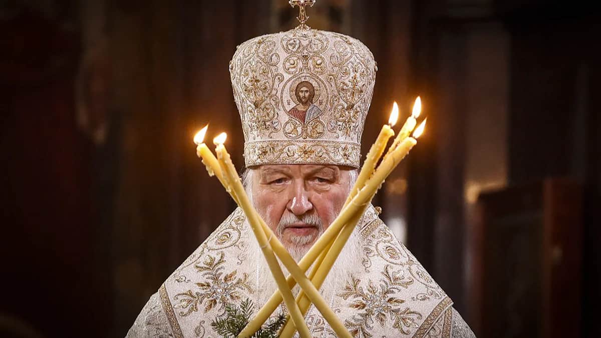 Патриарх Московский и всея Руси Кирилл принимает участие в Рождественском богослужении в Храме Христа Спасителя в Москве, Россия, 6 января 2023 года. Фото: Юрий Кочетков / EPA-EFE