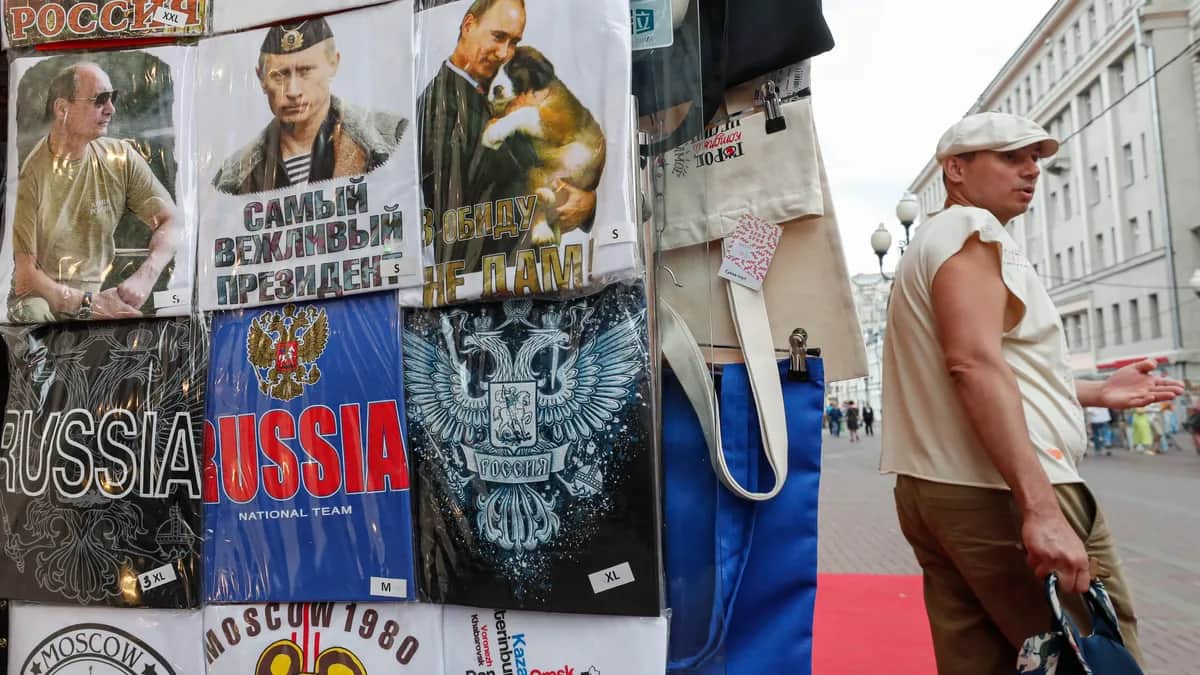 ‘Warfare often coincides with movements towards democracy’